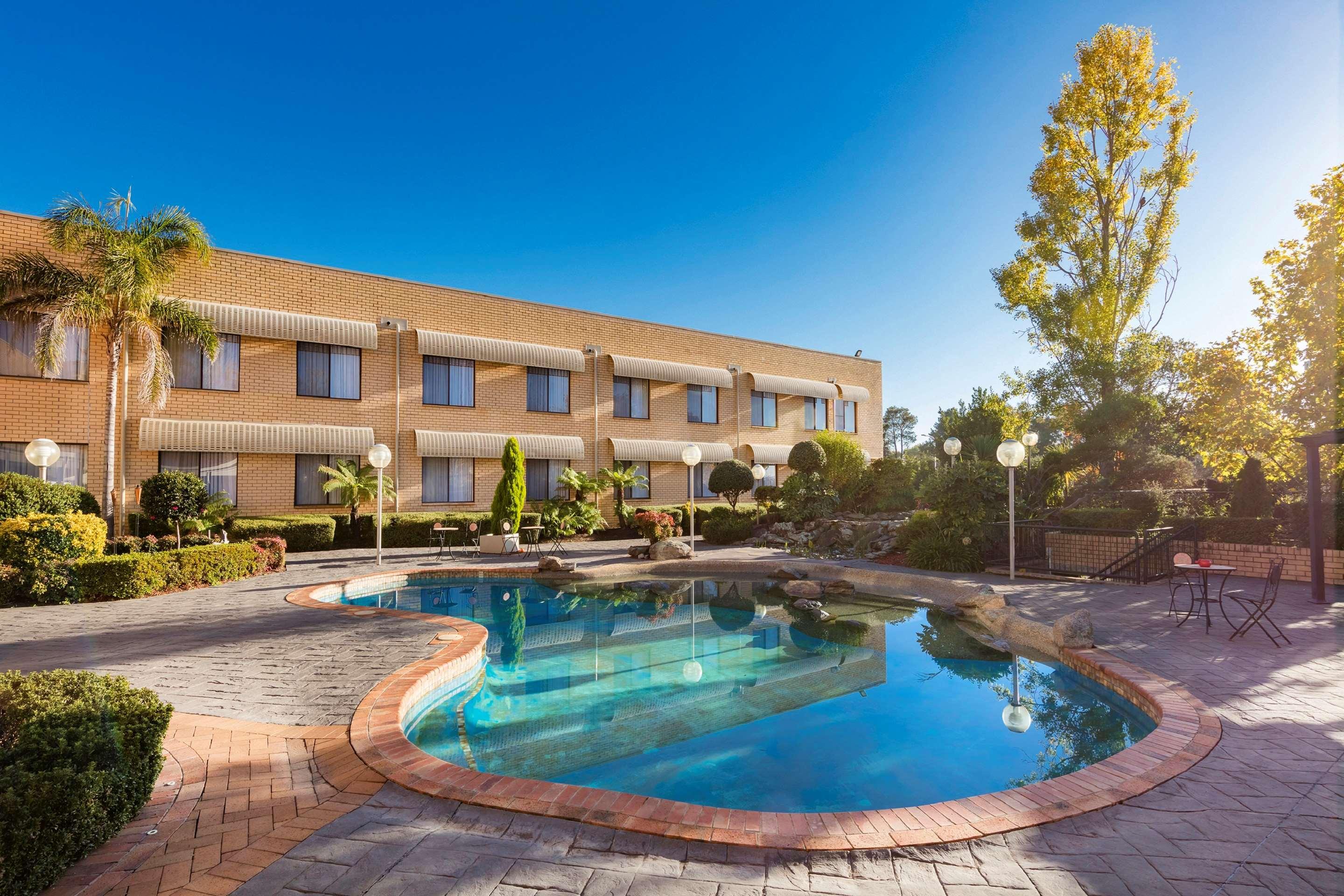 Garden City Hotel, Best Western Signature Collection Camberra Exterior foto