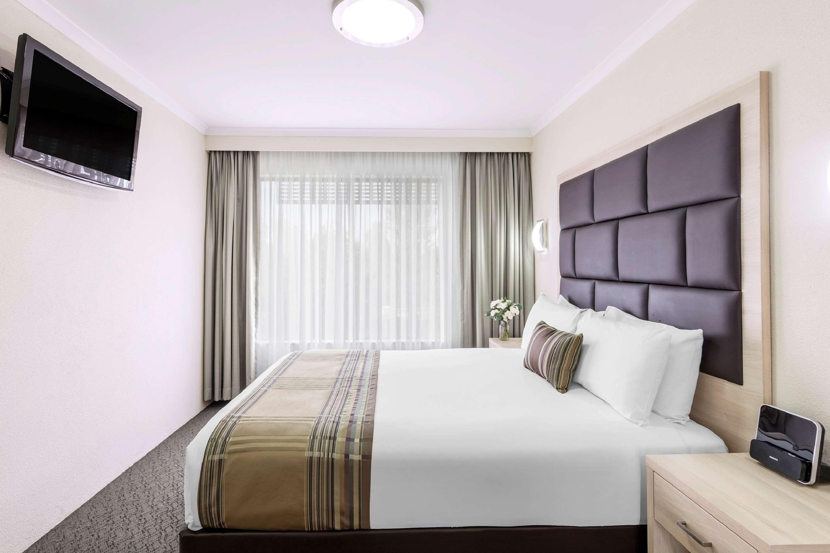Garden City Hotel, Best Western Signature Collection Camberra Exterior foto