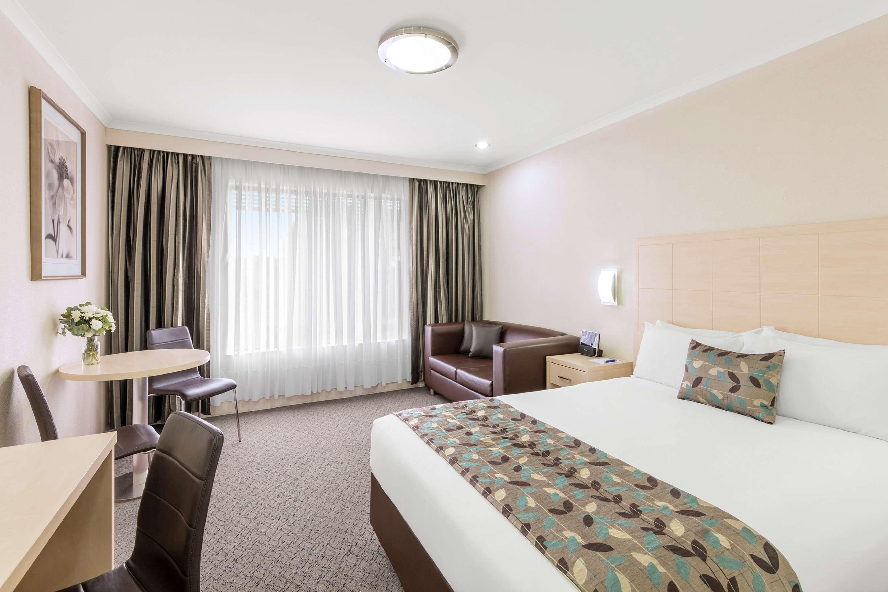 Garden City Hotel, Best Western Signature Collection Camberra Exterior foto